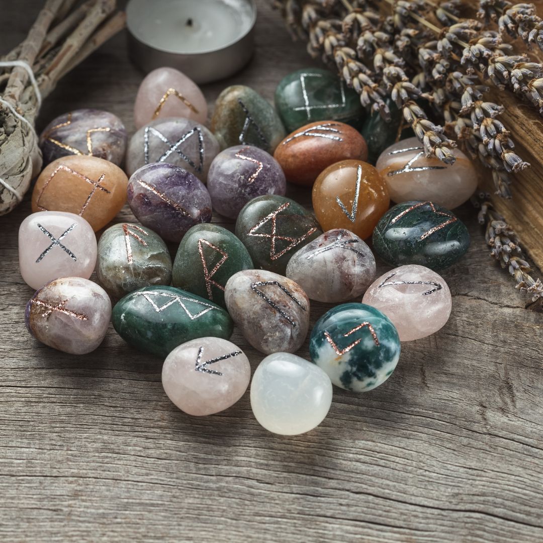 L'art de la divination : au-delà du tarot