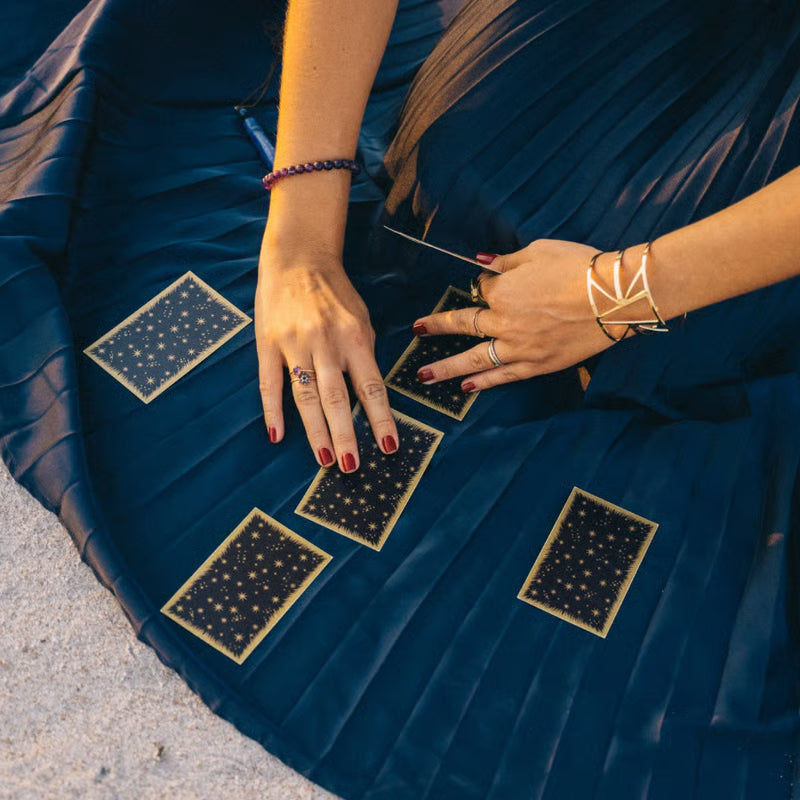 Les bases du tarot et comment tirer les cartes pour soi-même