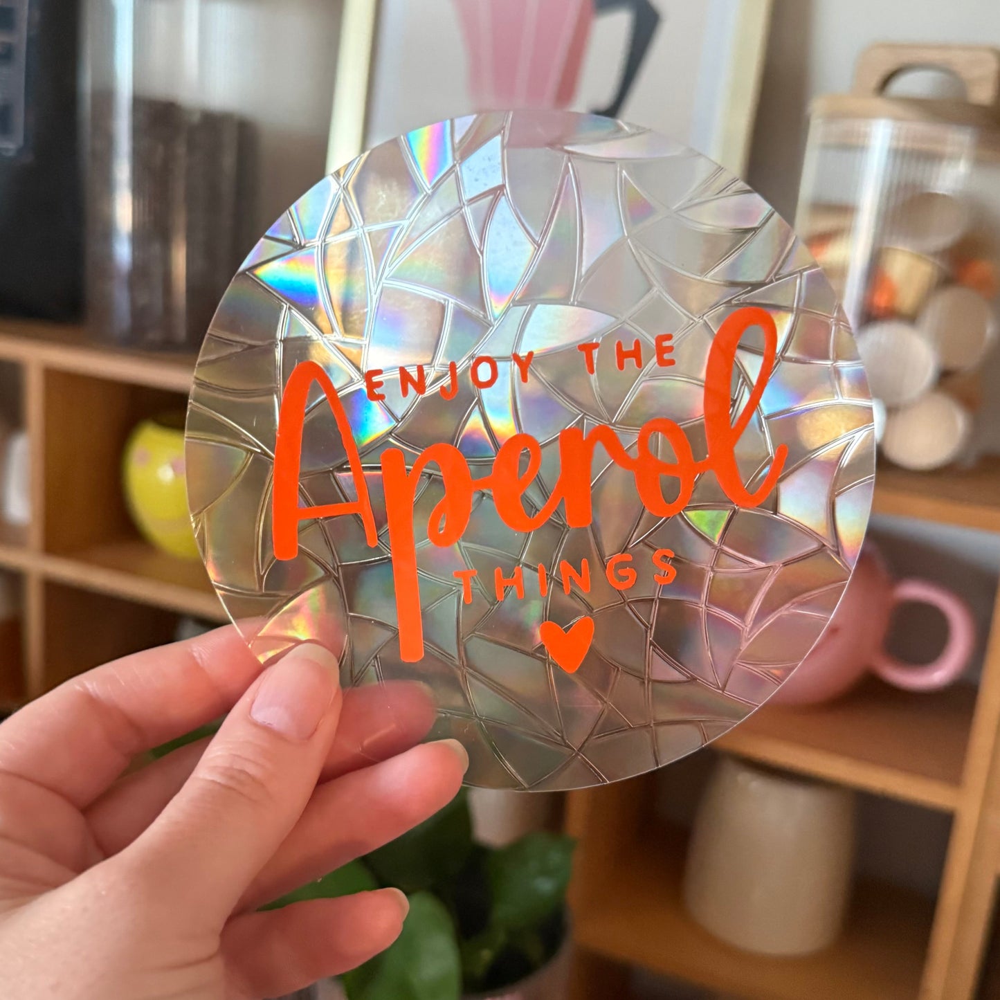Aperol Queen 🌈 Suncatcher Sticker 🌈 Autocollant Magique Attrape-Soleil